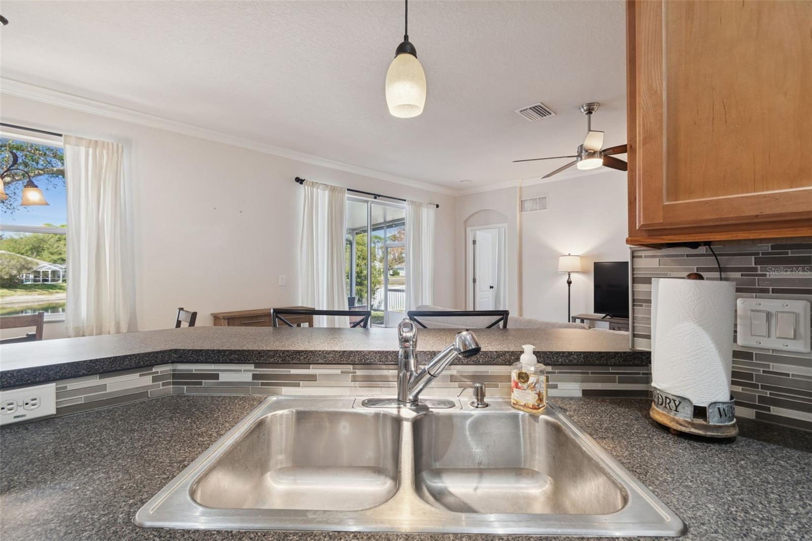 Image 26 of 93 For 12401 Ridgedale Drive