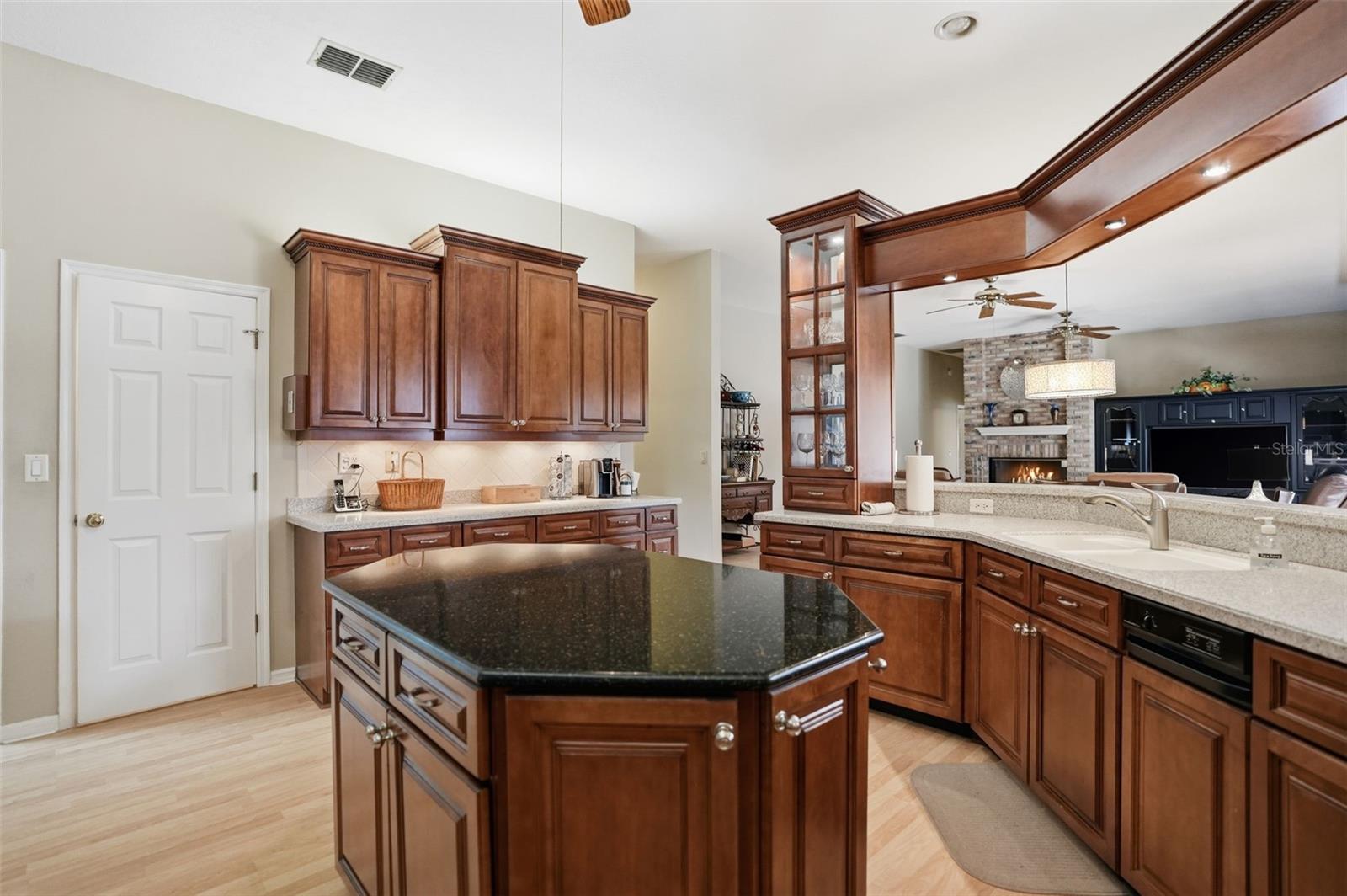 Image 29 of 78 For 7336 Royal Oak Drive