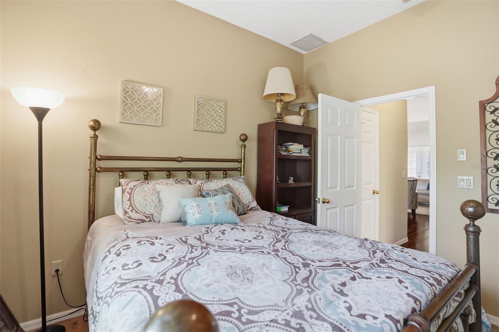 Image 47 of 78 For 7336 Royal Oak Drive