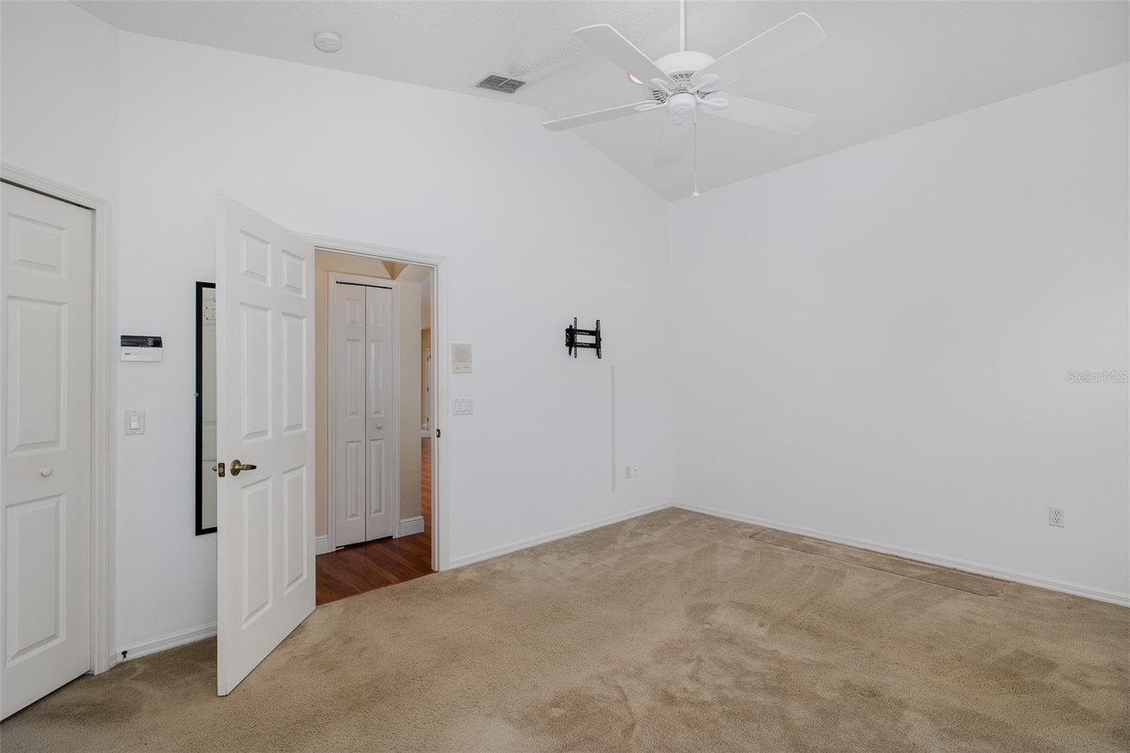 Image 27 of 44 For 11323 Highlander Court