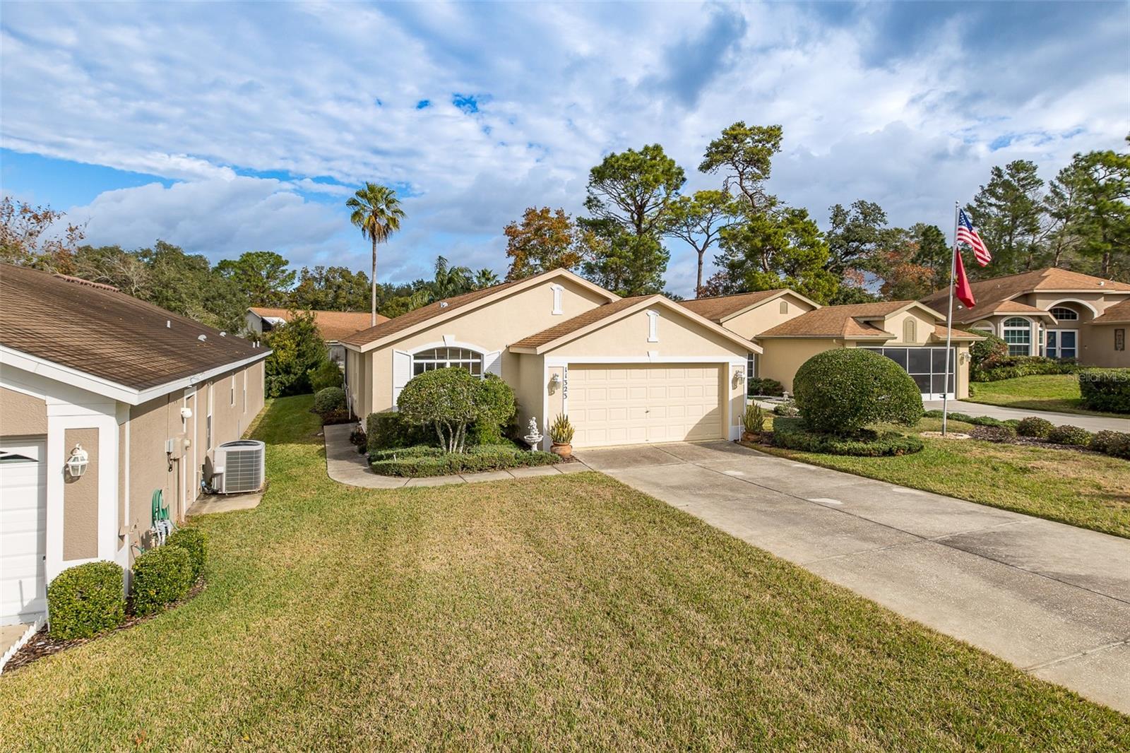 Image 5 of 44 For 11323 Highlander Court