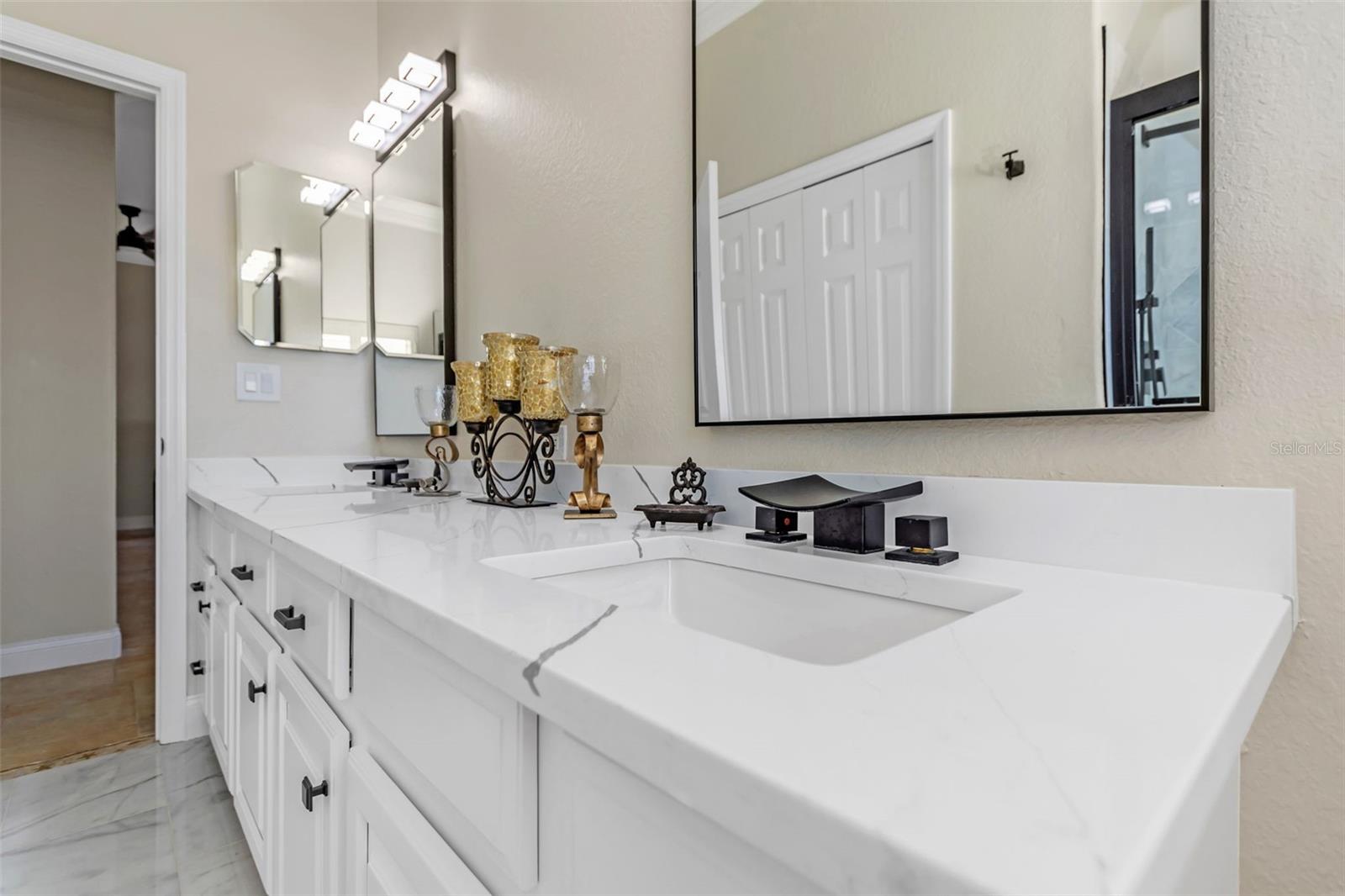 Image 10 of 24 For 4613 Harborpointe Drive