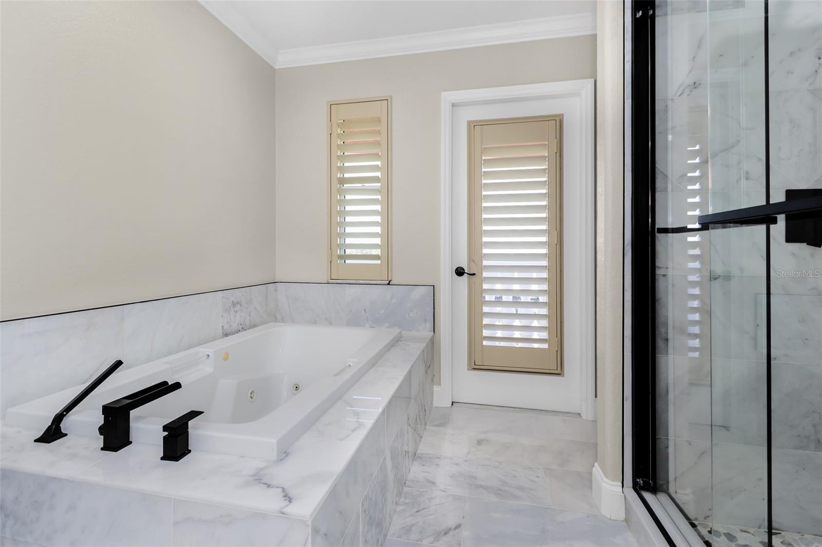 Image 12 of 24 For 4613 Harborpointe Drive