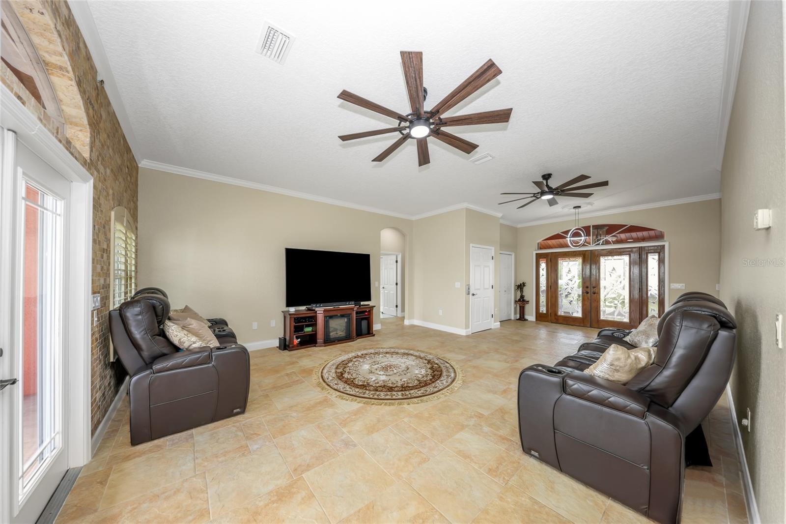 Image 8 of 24 For 4613 Harborpointe Drive