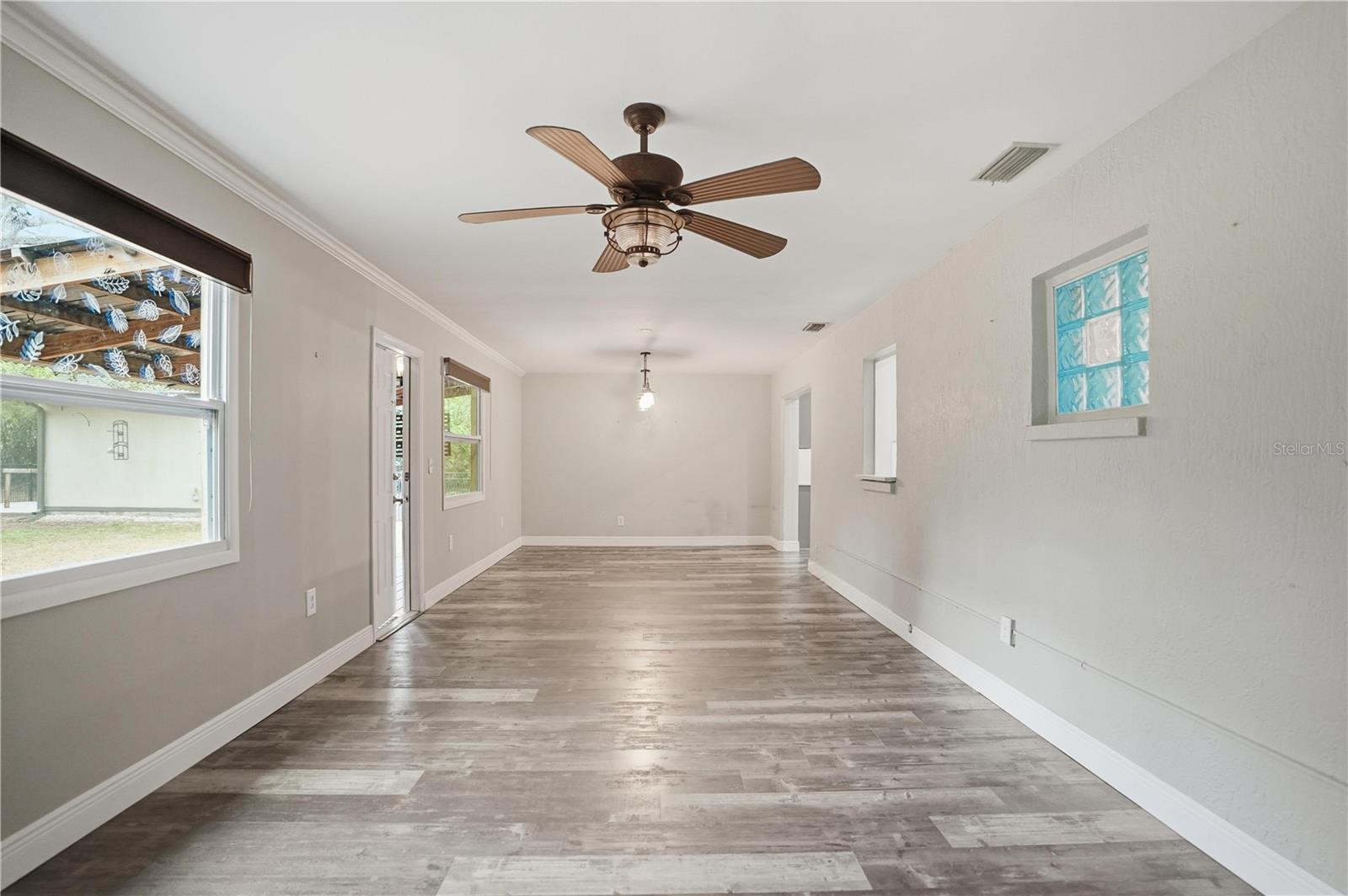 Image 24 of 54 For 16426 Forzando Avenue