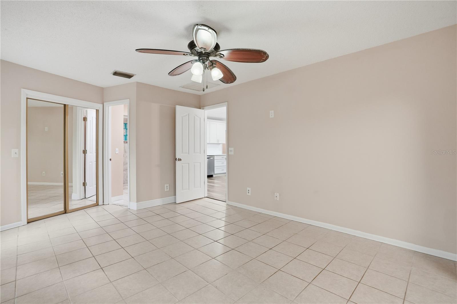 Image 28 of 54 For 16426 Forzando Avenue