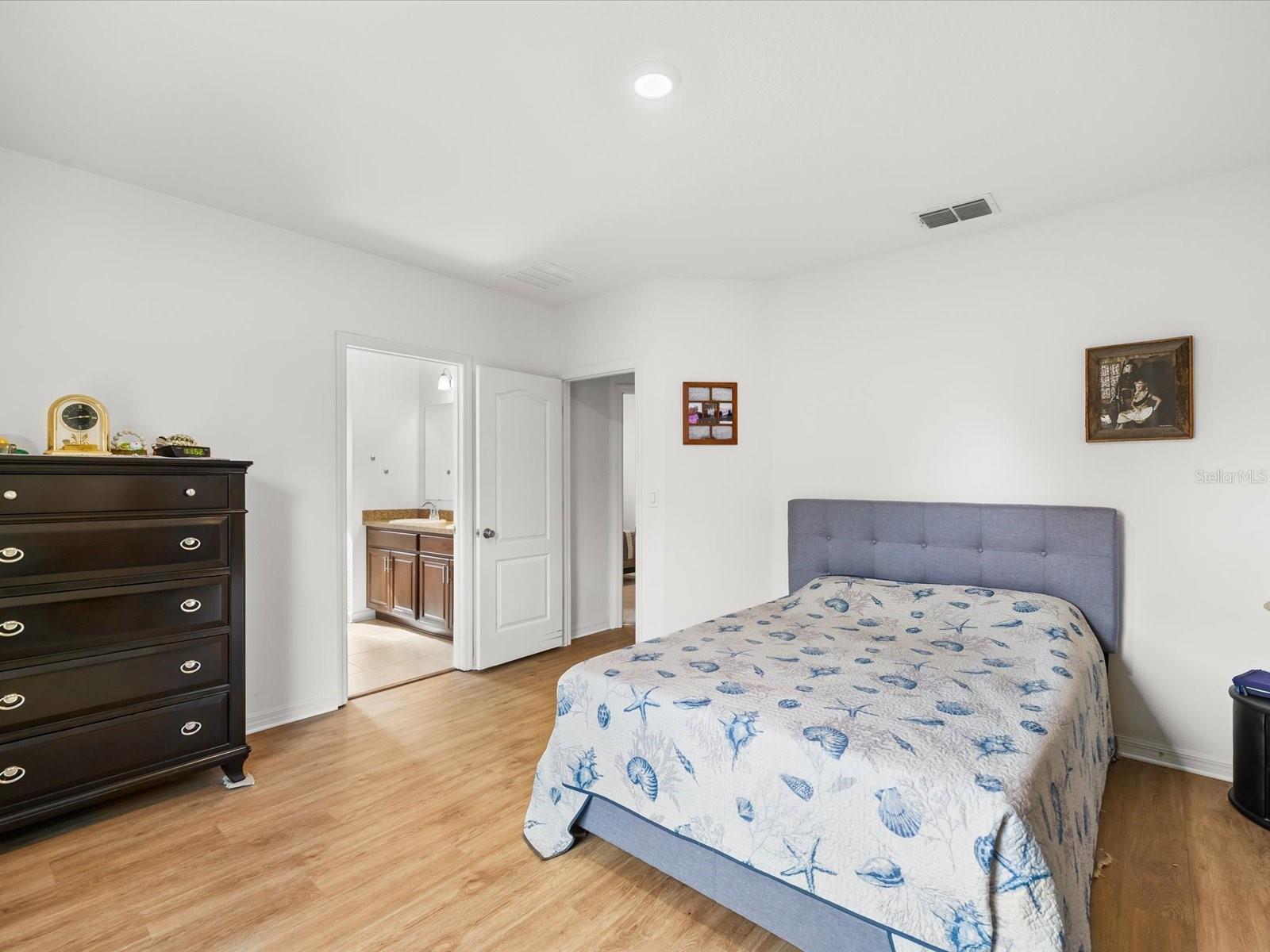 Image 30 of 57 For 8010 Blackhawk Trail