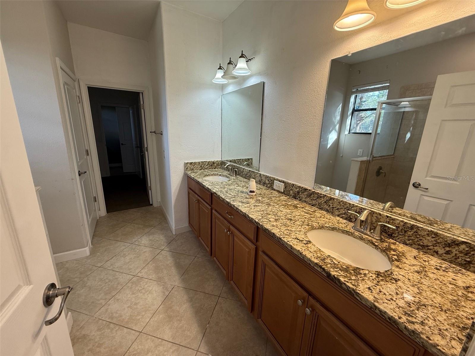 Image 7 of 17 For 950 Terra Vista Street