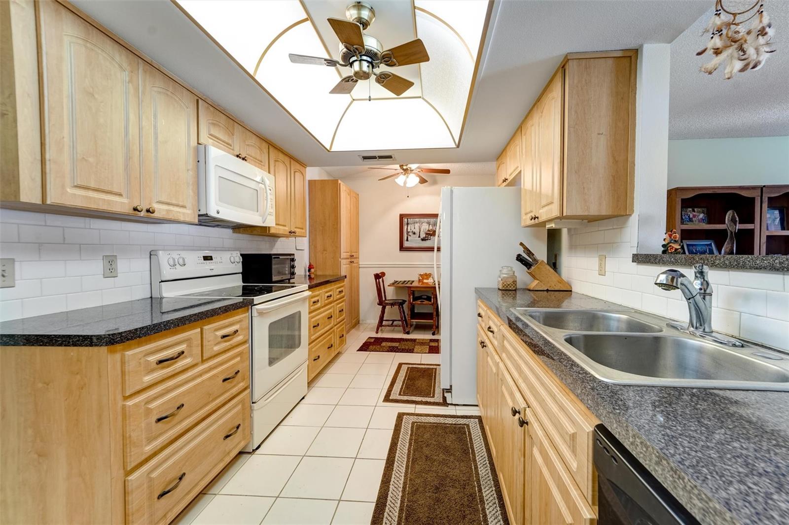 Image 11 of 15 For 8360 High Point Circle 3