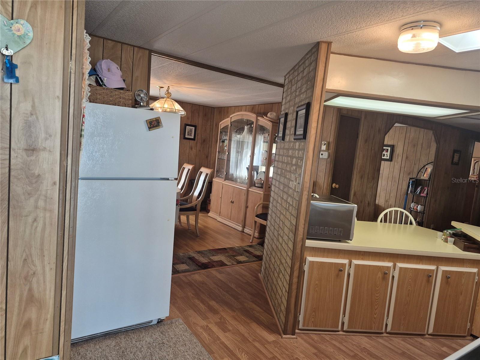 Image 10 of 48 For 14315 Edgeknoll Street