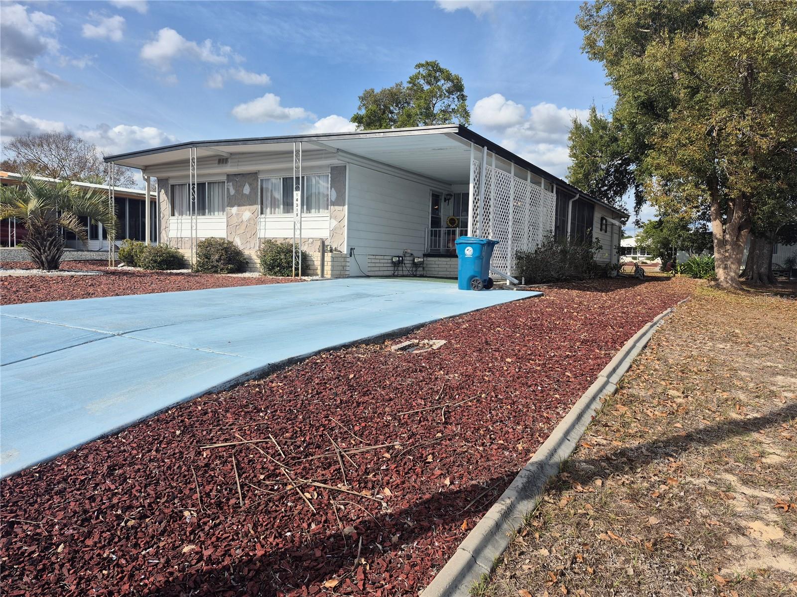 Image 2 of 48 For 14315 Edgeknoll Street