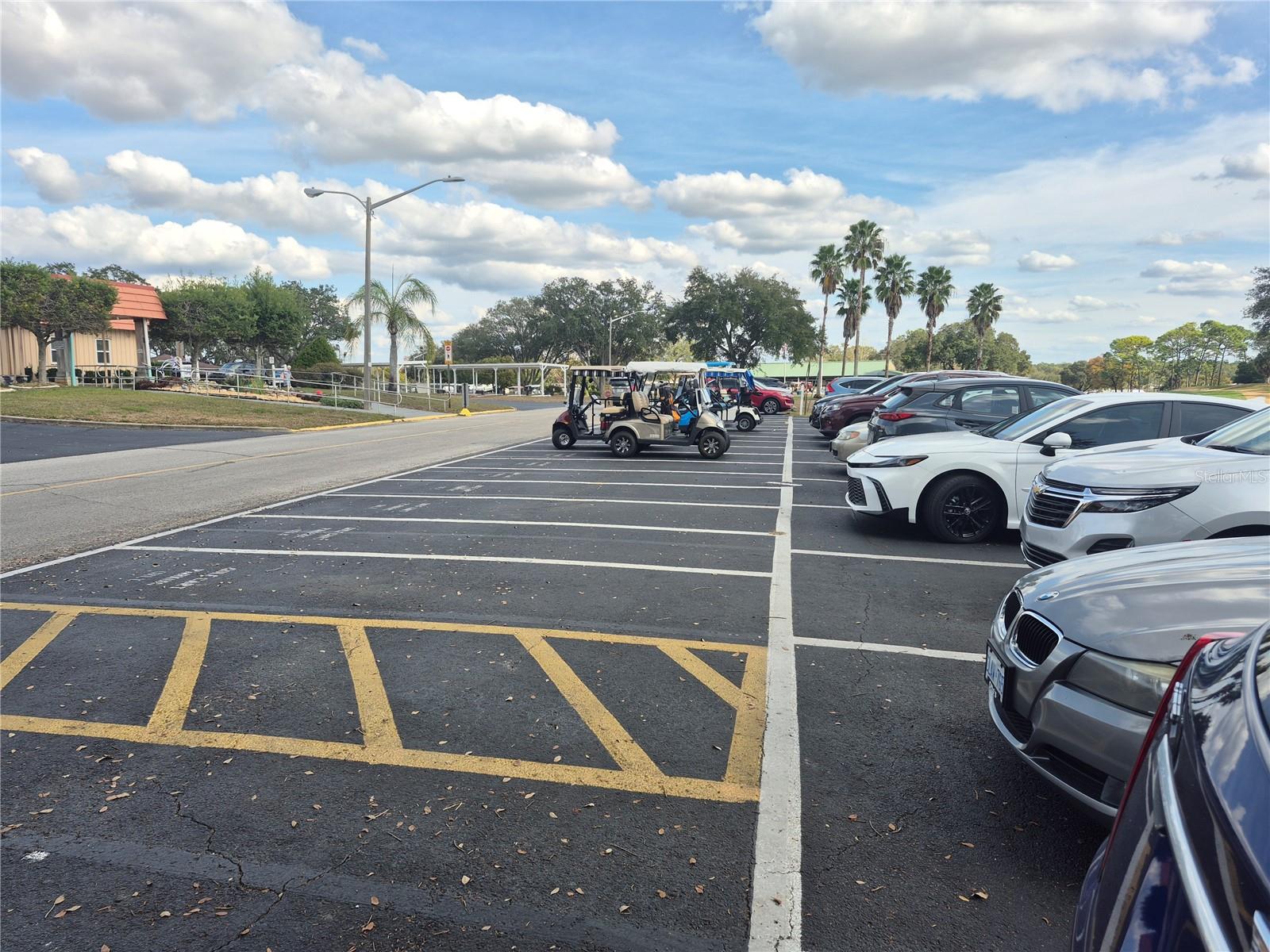 Image 35 of 48 For 14315 Edgeknoll Street