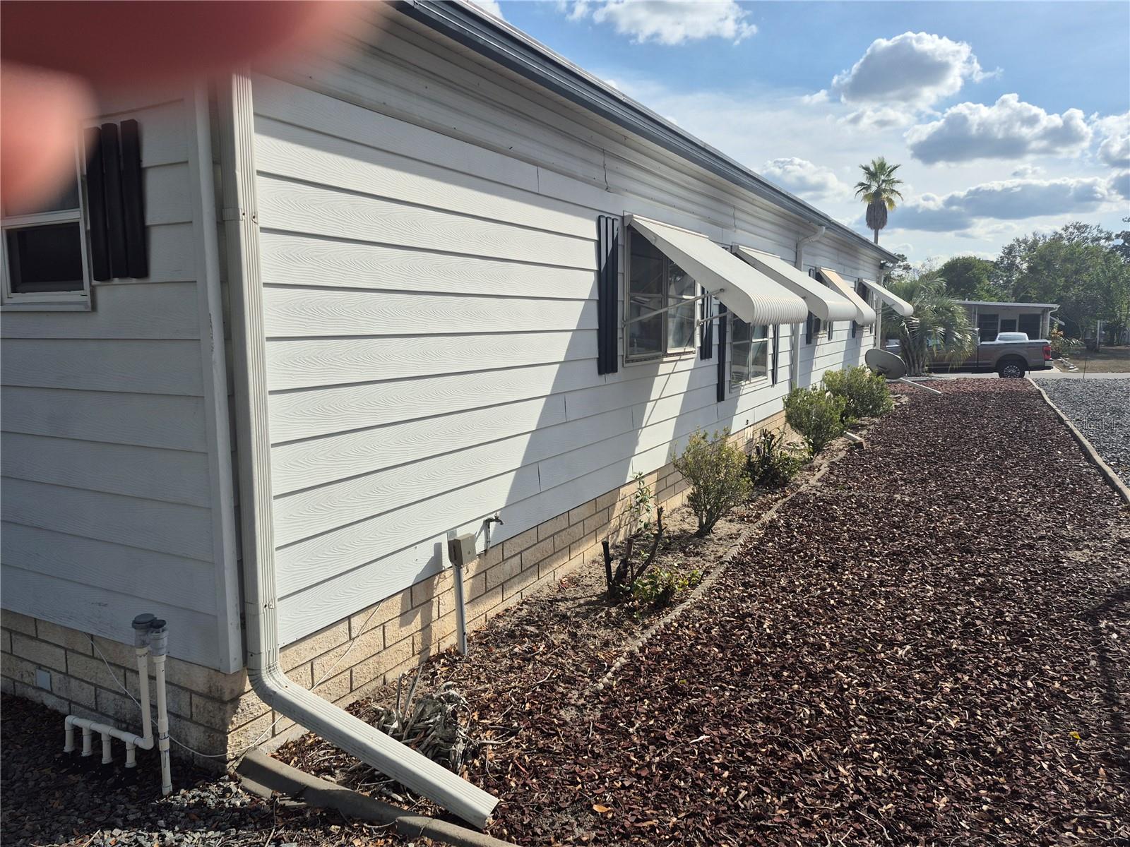 Image 4 of 48 For 14315 Edgeknoll Street