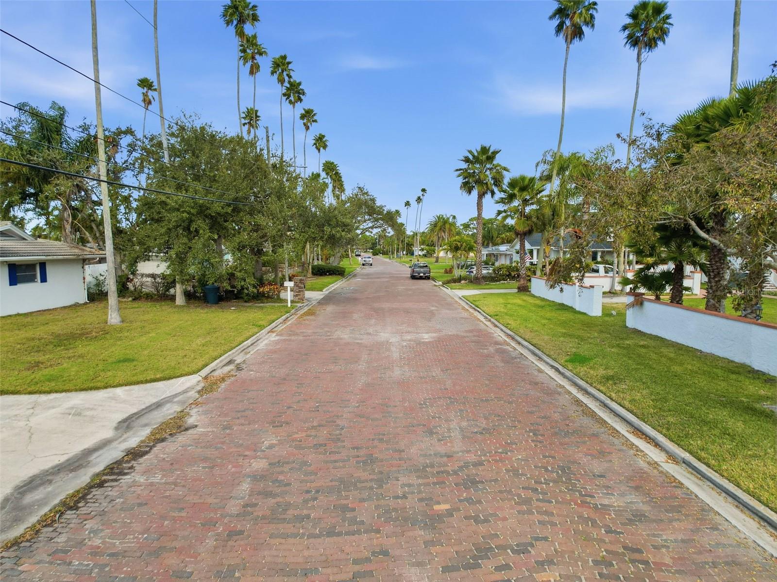 Image 41 of 68 For 1600 Santa Barbara Drive