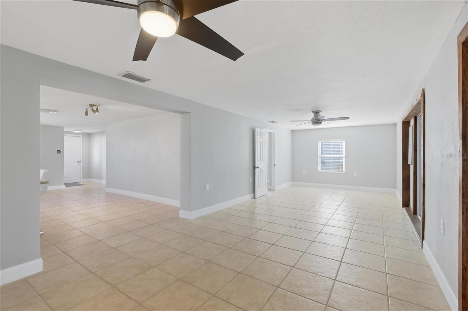 Image 13 of 59 For 13603 Jennita Drive