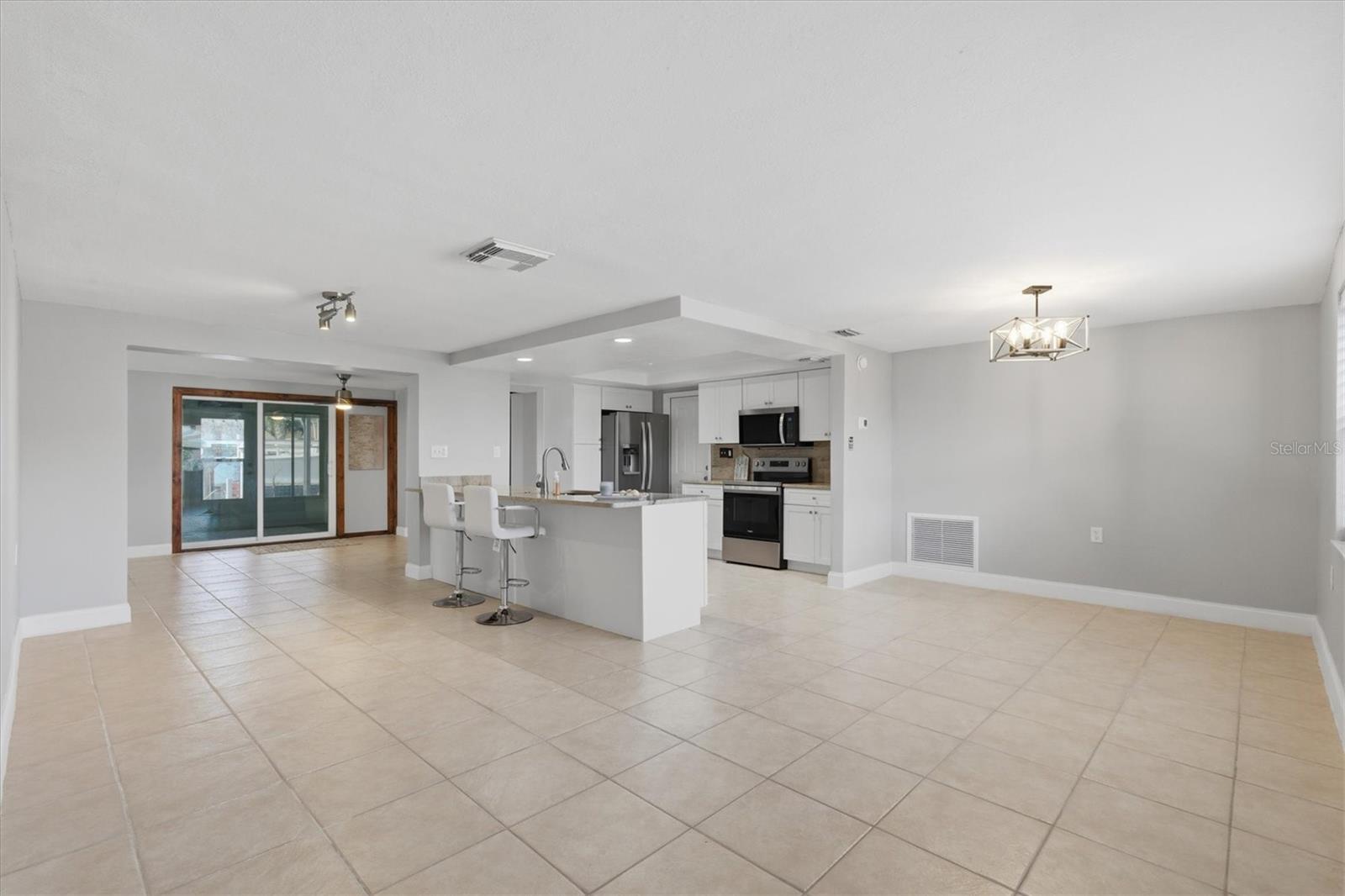 Image 16 of 59 For 13603 Jennita Drive