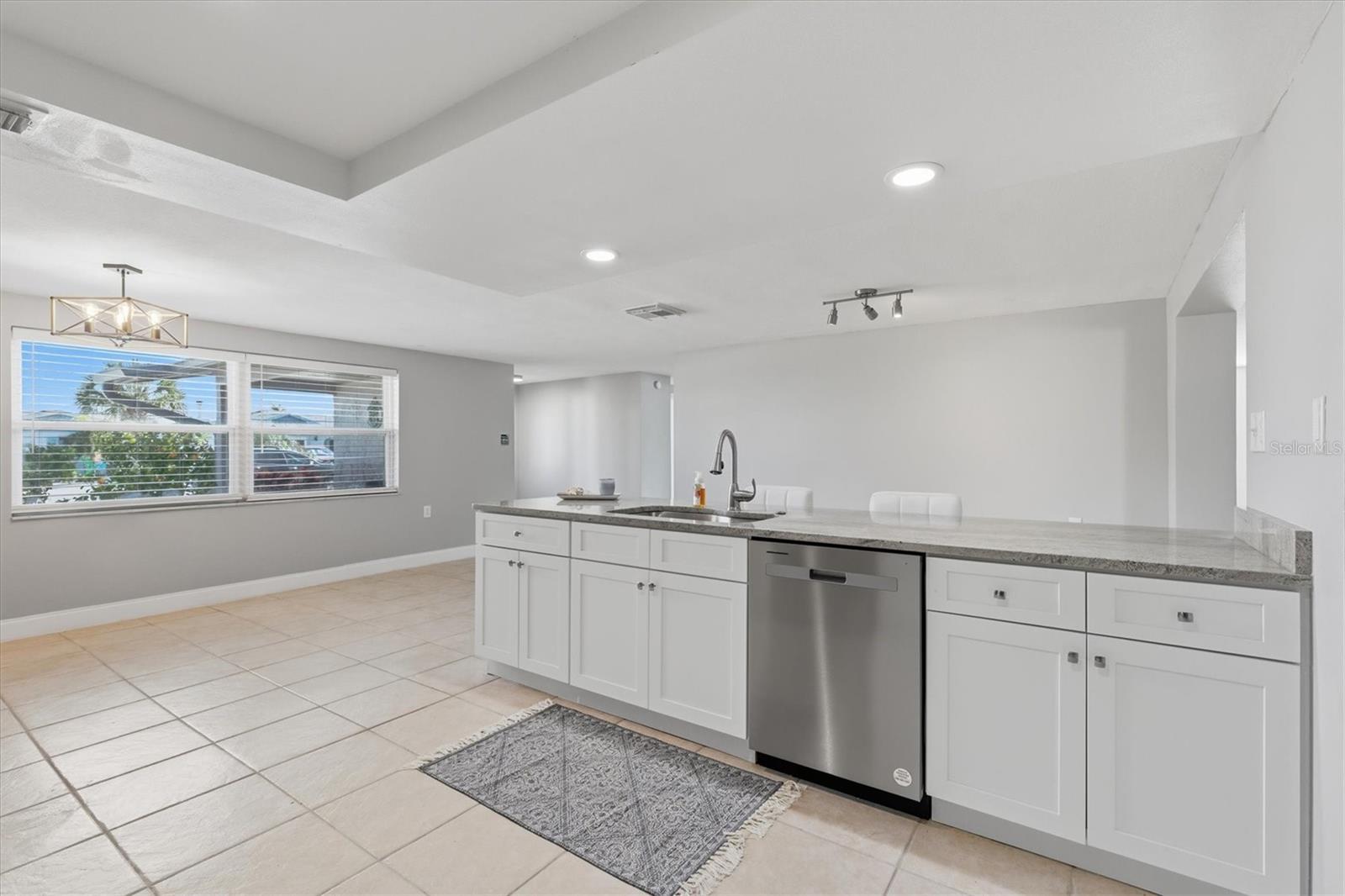 Image 19 of 59 For 13603 Jennita Drive