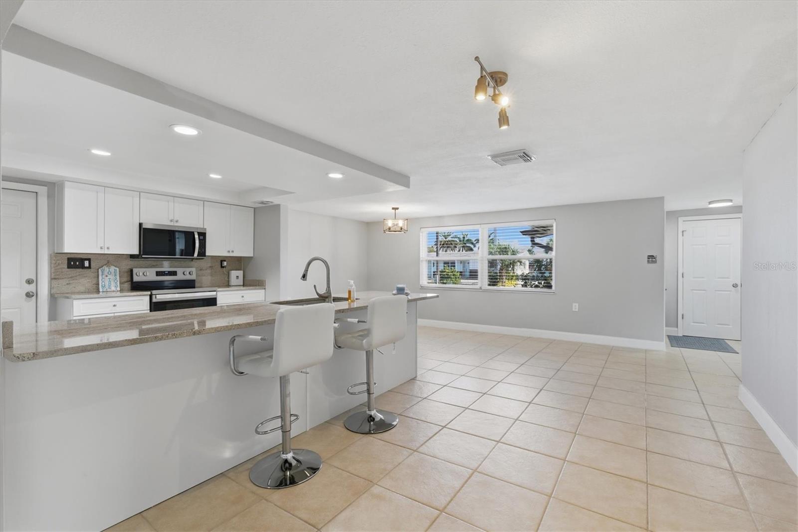 Image 20 of 59 For 13603 Jennita Drive