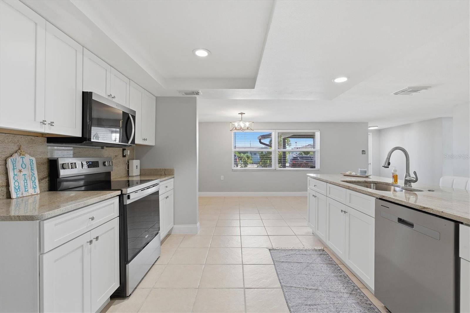 Image 23 of 59 For 13603 Jennita Drive