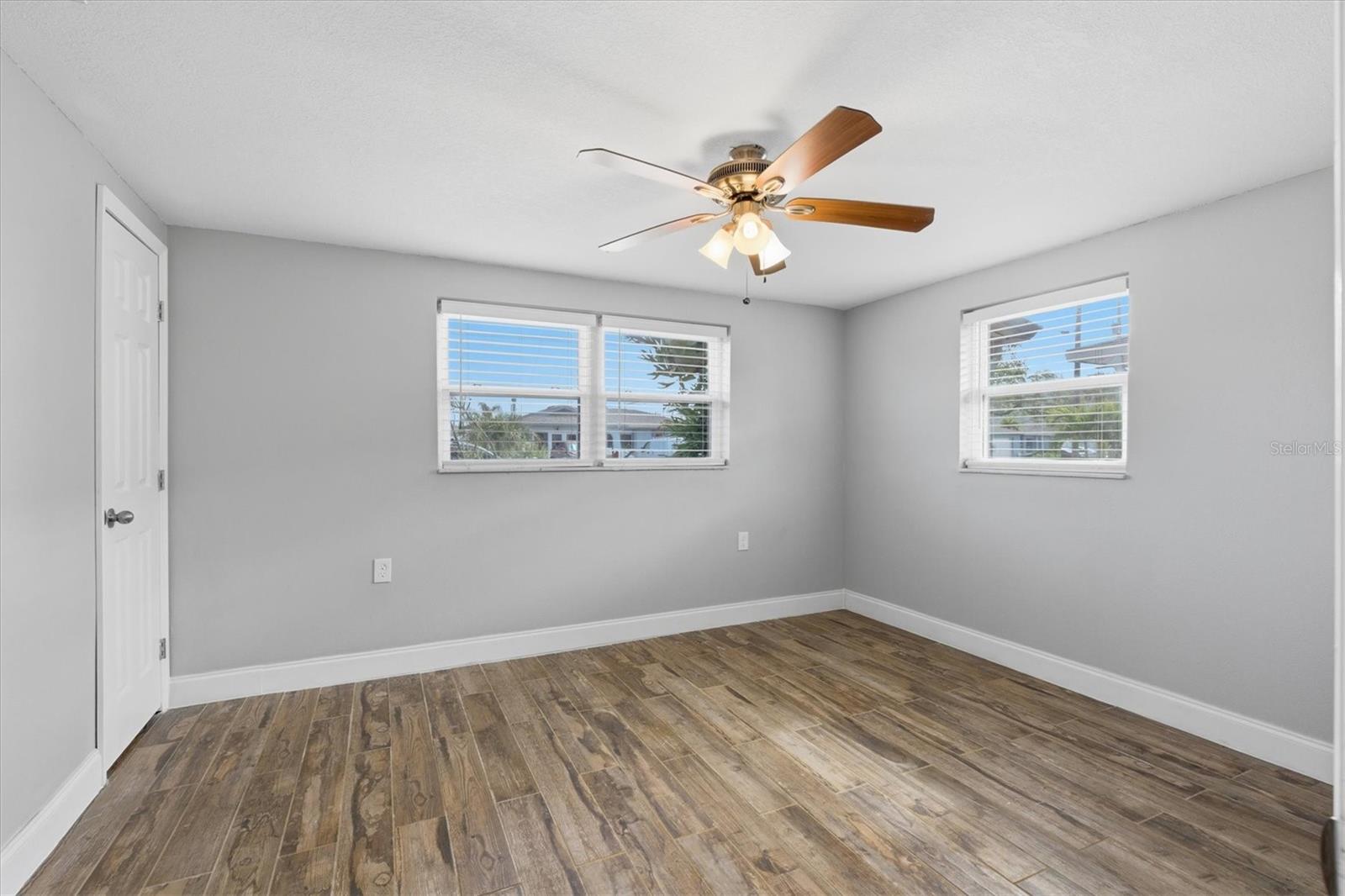 Image 32 of 59 For 13603 Jennita Drive