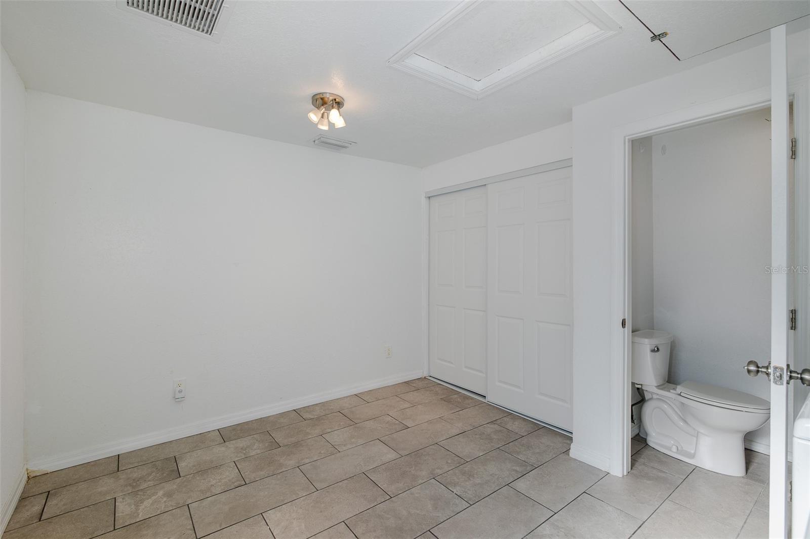 Image 23 of 47 For 1148 Fernwood Drive