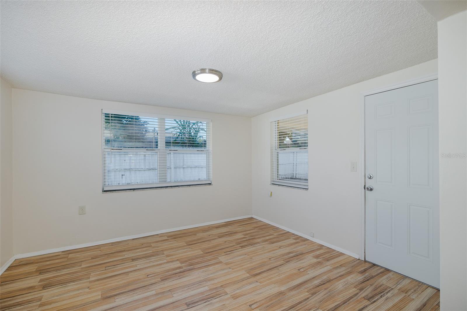 Image 26 of 47 For 1148 Fernwood Drive