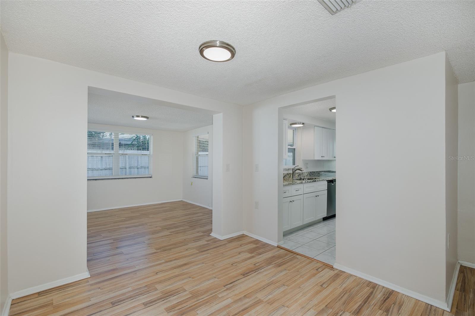 Image 31 of 47 For 1148 Fernwood Drive