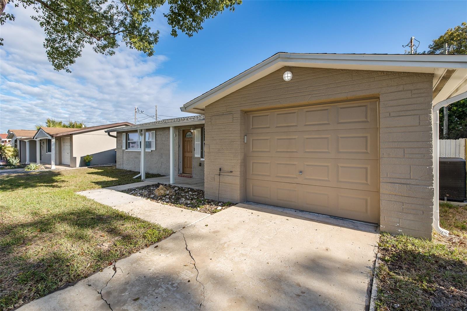 Image 34 of 47 For 1148 Fernwood Drive