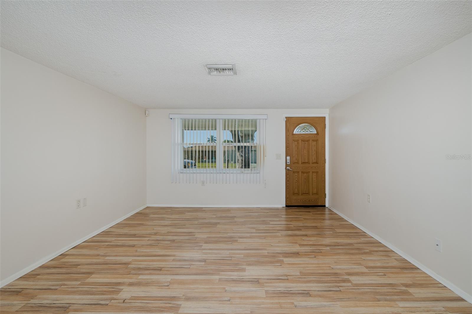 Image 35 of 47 For 1148 Fernwood Drive