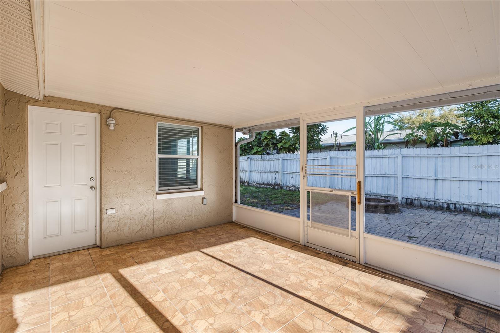 Image 38 of 47 For 1148 Fernwood Drive