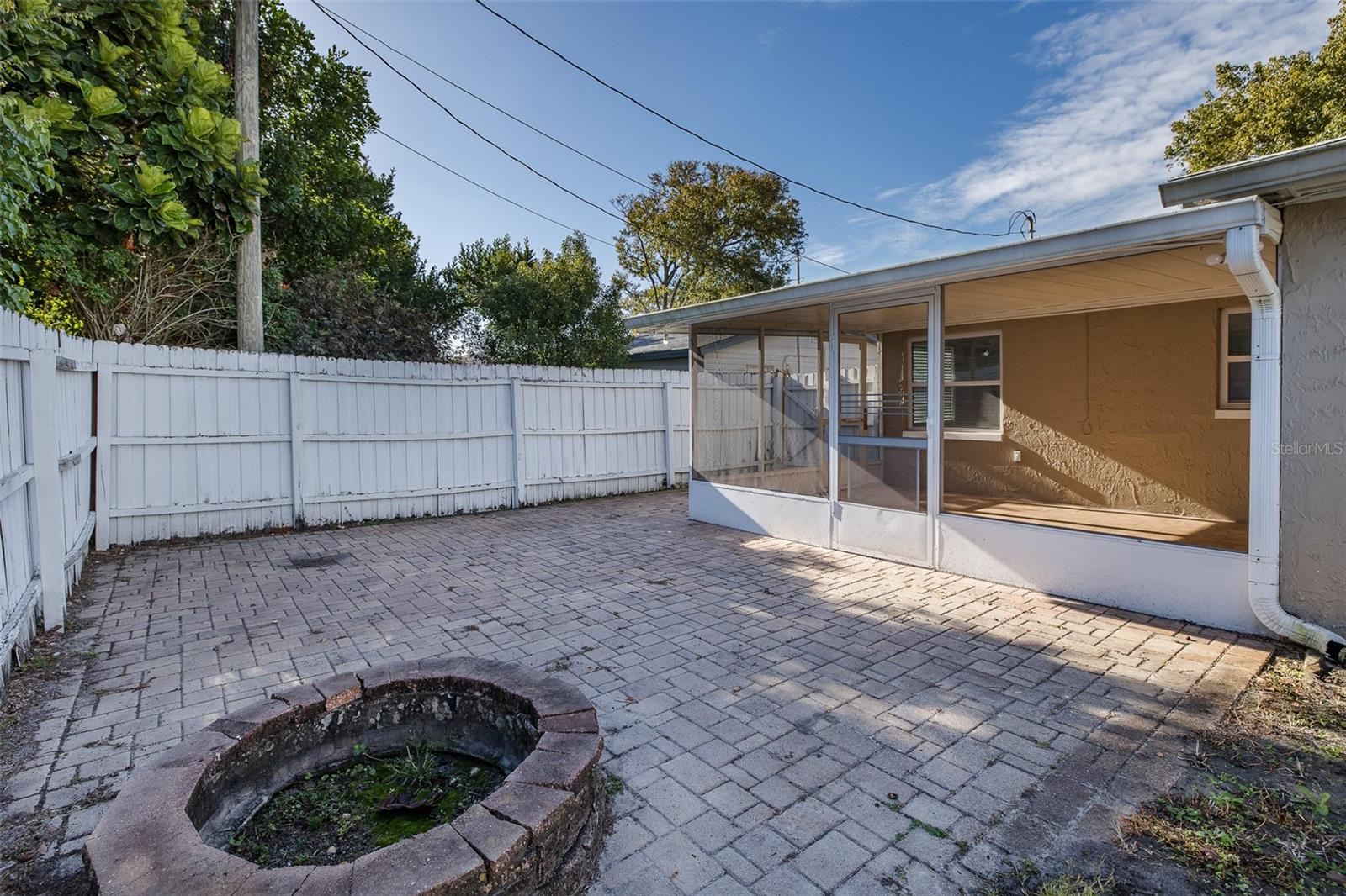 Image 4 of 47 For 1148 Fernwood Drive