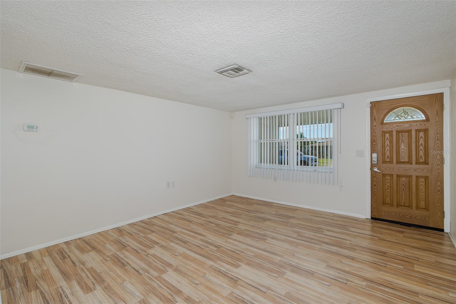 Image 6 of 47 For 1148 Fernwood Drive