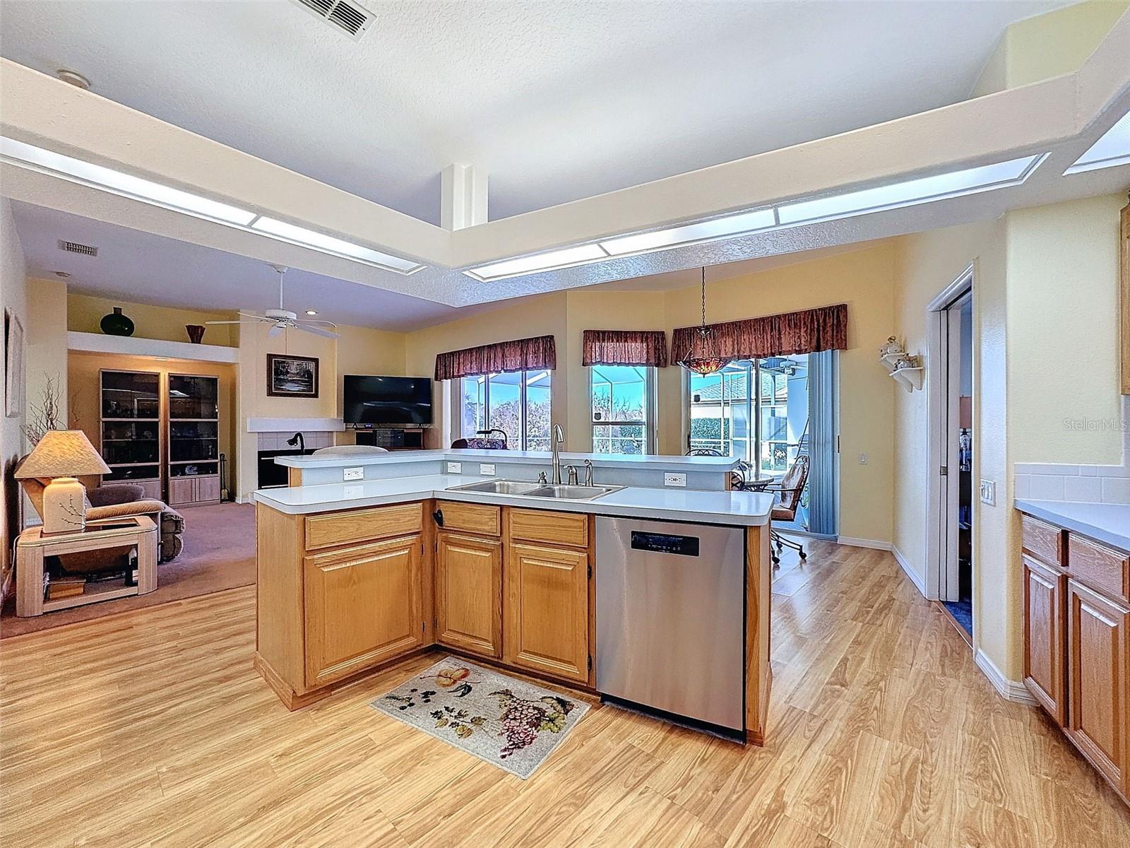 Image 14 of 62 For 8530 Coral Creek Loop