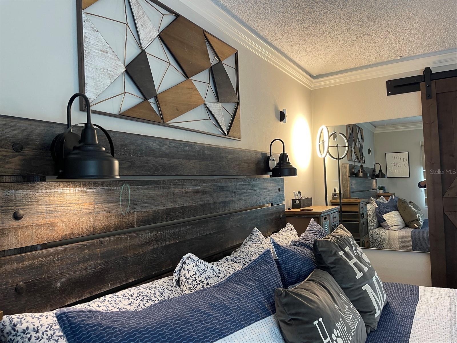 Image 15 of 33 For 20921 Haulover Cove 11