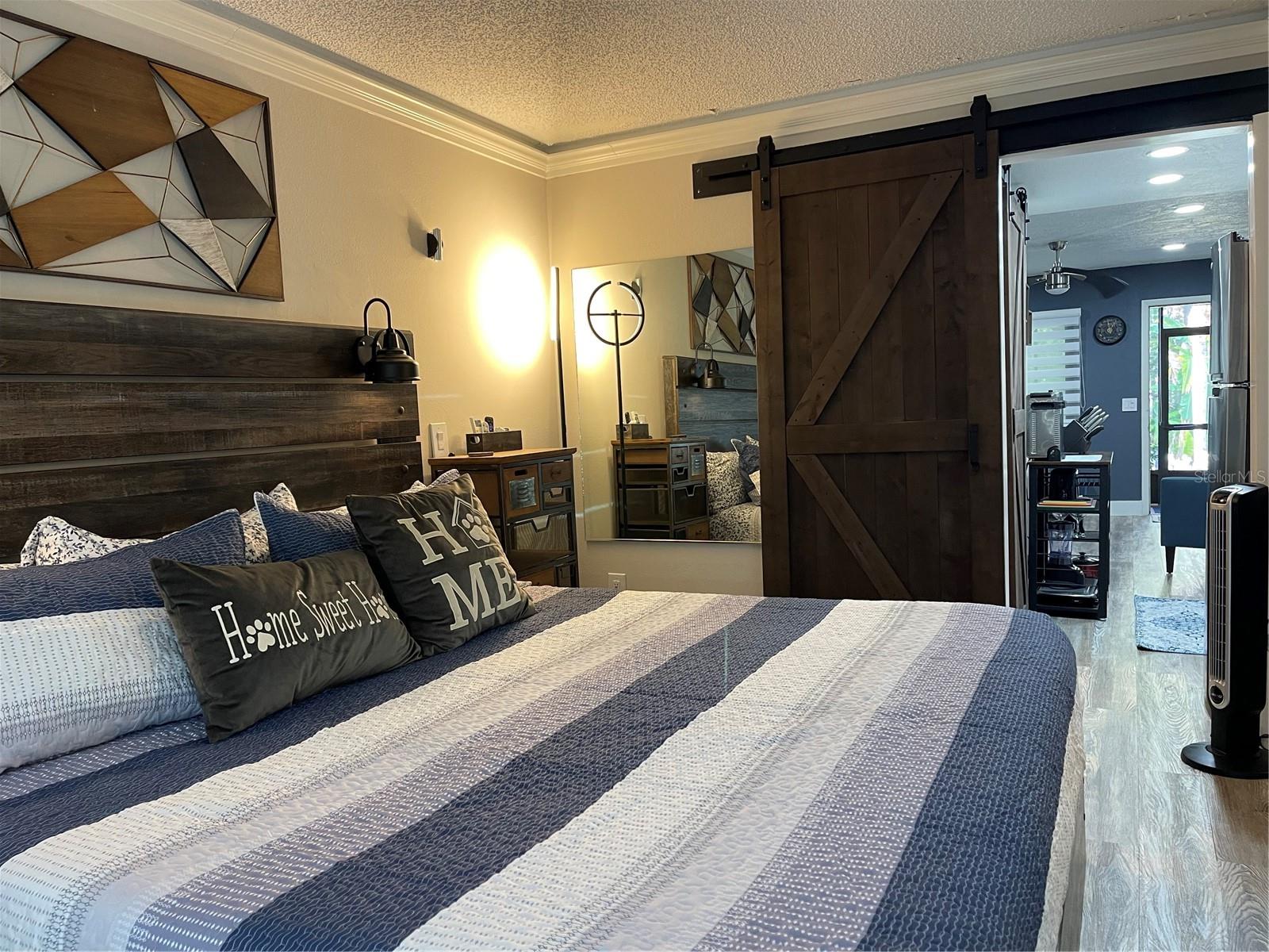 Image 16 of 33 For 20921 Haulover Cove 11