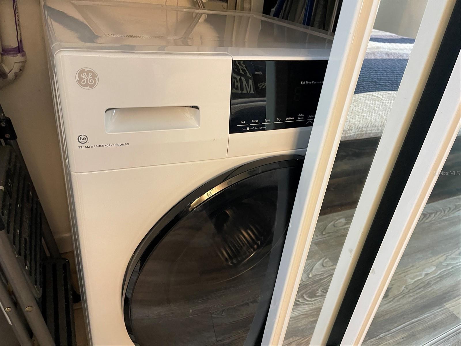 Image 25 of 33 For 20921 Haulover Cove 11