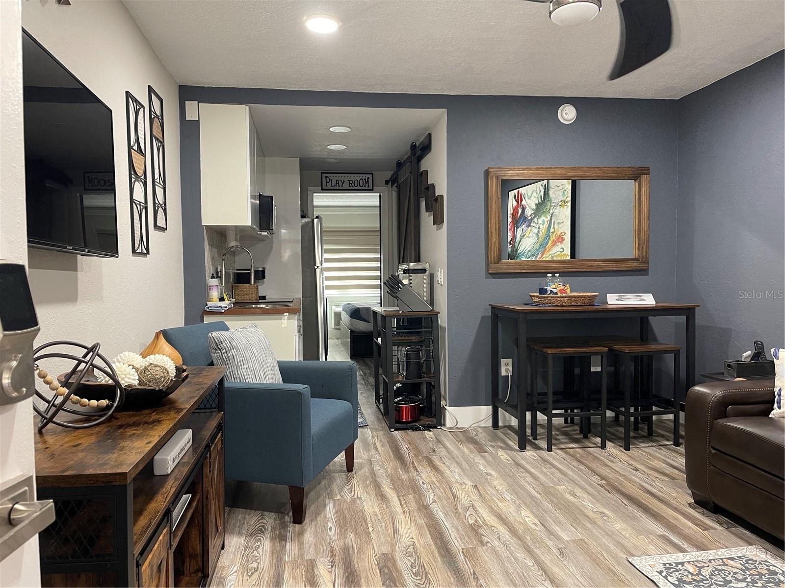 Image 31 of 33 For 20921 Haulover Cove 11