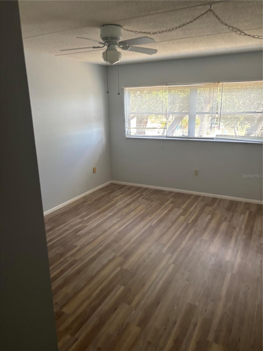 Image 12 of 17 For 821 Deleon Court 303