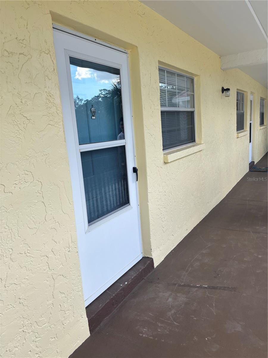 Image 6 of 17 For 821 Deleon Court 303