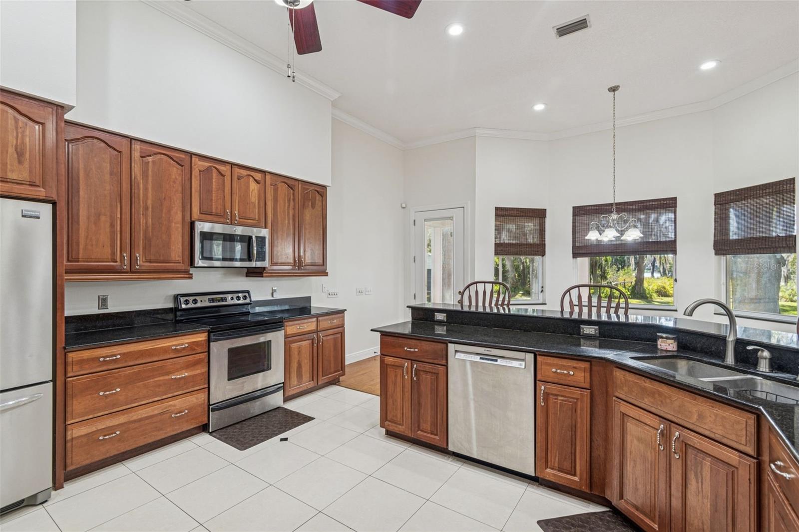 Image 13 of 53 For 11008 Nest Court