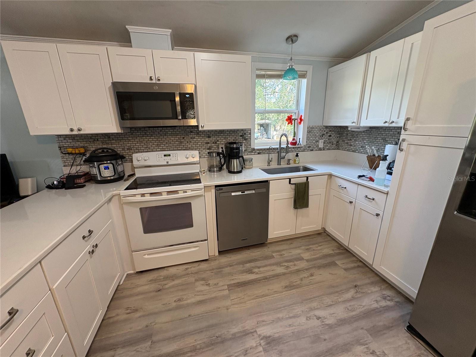 Image 11 of 41 For 4981 Lyons Street