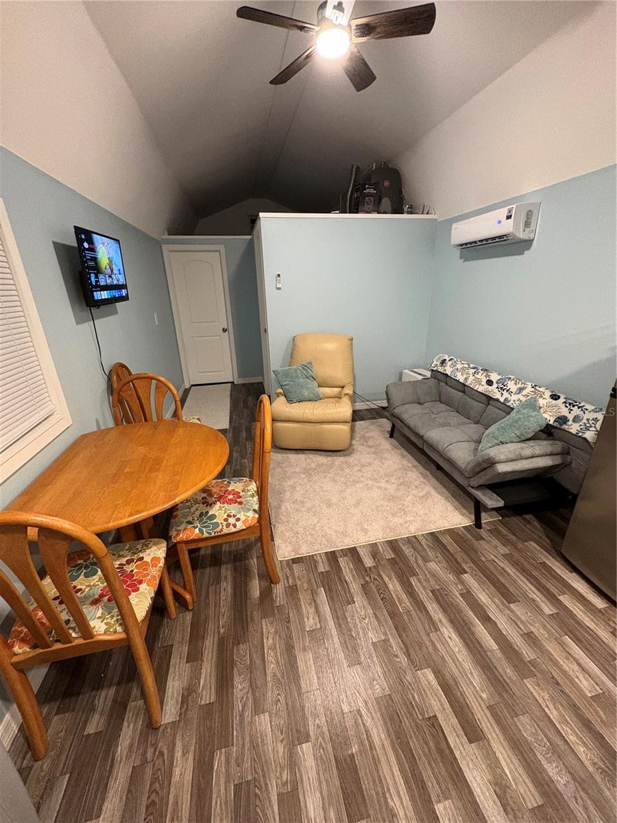 Image 26 of 41 For 4981 Lyons Street