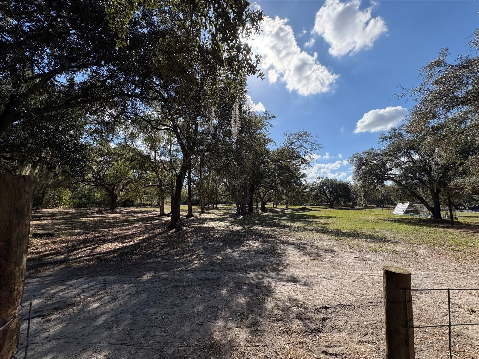 Image 32 of 41 For 4981 Lyons Street