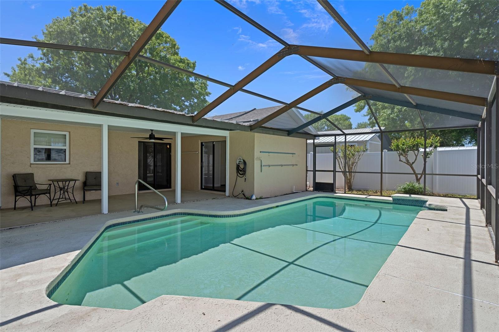 Listing photo id 56 for 5519 Fulmar Drive