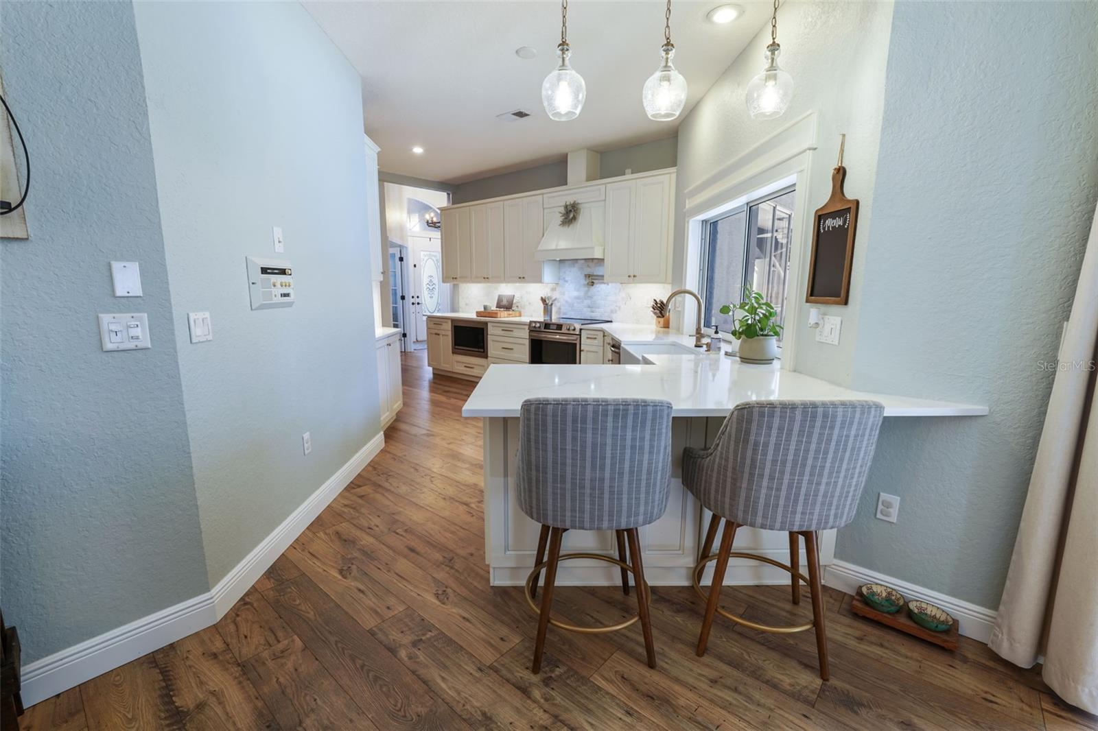 Image 12 of 83 For 11420 Chalk Farm Road