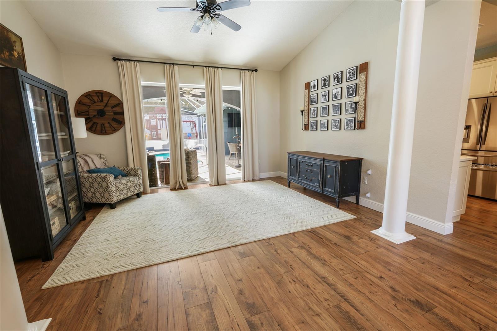 Image 17 of 83 For 11420 Chalk Farm Road