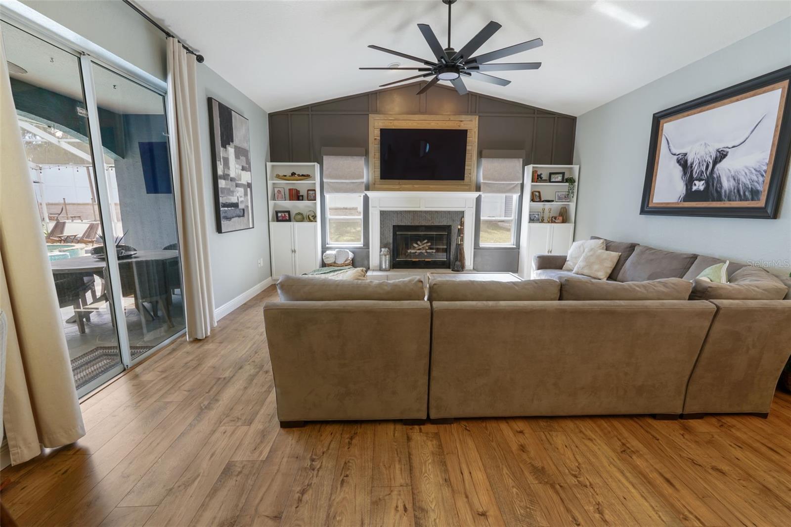 Image 26 of 83 For 11420 Chalk Farm Road