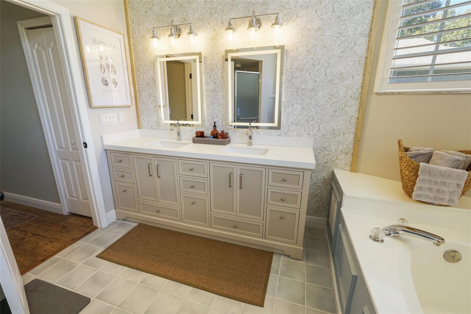 Image 38 of 83 For 11420 Chalk Farm Road