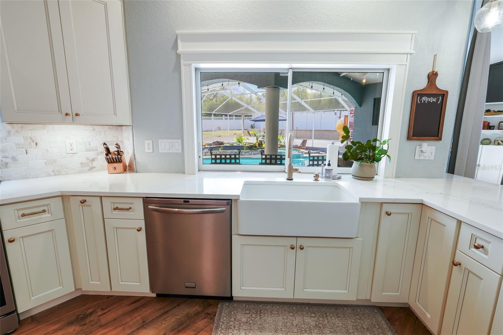 Image 8 of 83 For 11420 Chalk Farm Road