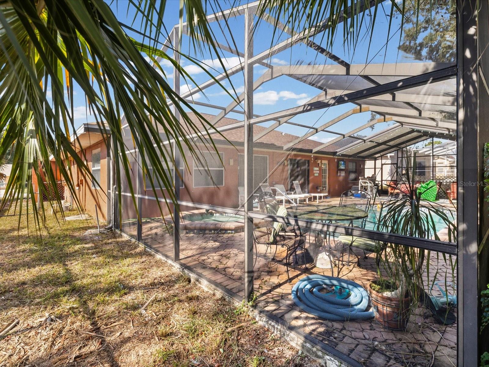 Image 23 of 38 For 18824 Parade Road